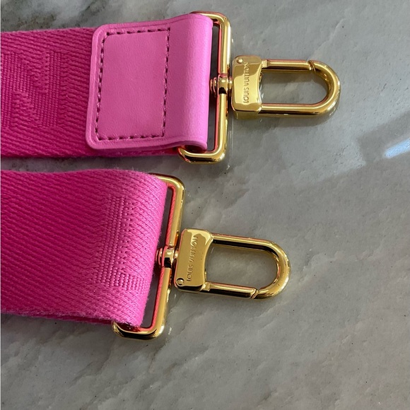 Sold Amazing Louis Vuitton Pink Utility Bag - Picture 13 of 16